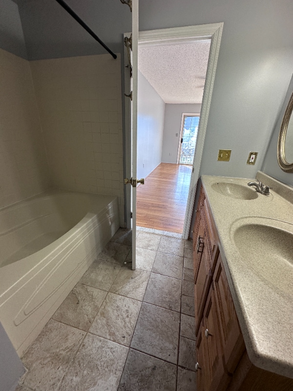 Photo - 212 Matthews Drive