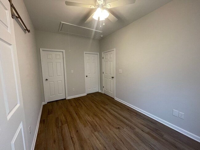 Photo - PRE-LEASING FOR AUGUST 2026!