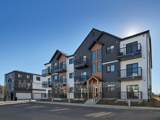 Building Photo - 201 Greenfield Link Unit Two Bed