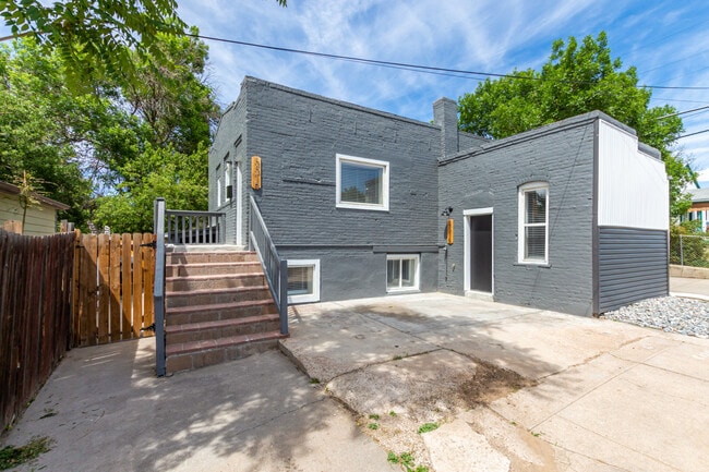 Photo - 3315 E 38th Ave