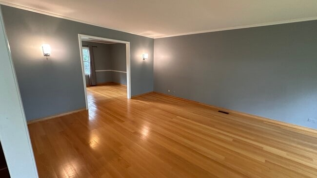 Photo - 3537 Winnetka Rd
