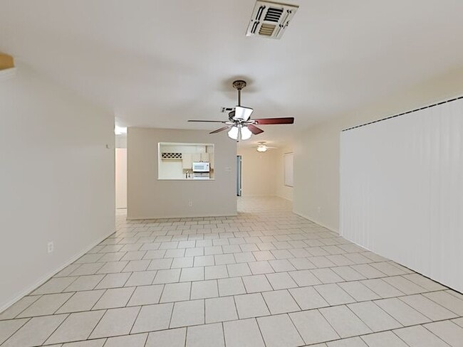 Photo - No Application Fees* $500 Off 1st Month Rent*