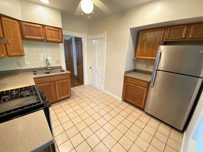 Photo - Price Ave 49-51 NCR Unidad 51