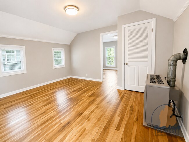 Photo - 1006 Douglas St NW Unit 2