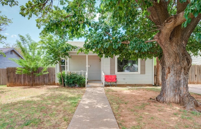 Photo - 2609 41st St