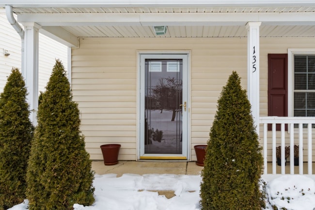 Photo - 135 Saratoga St