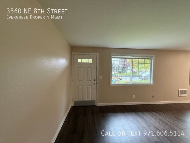 Photo - 3560 NE 8th St