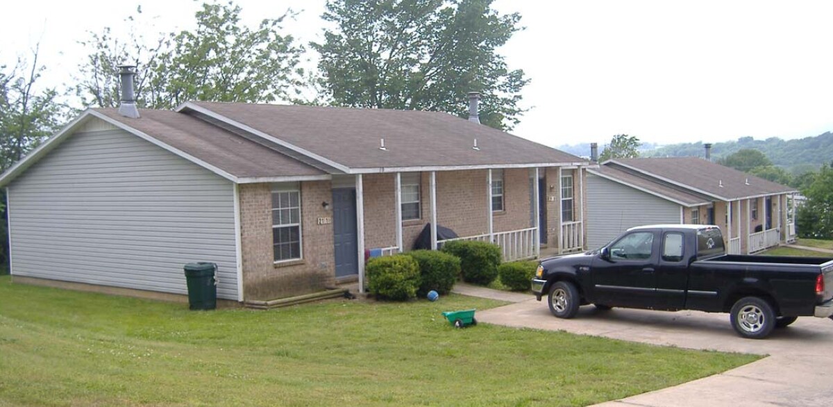 Photo - 21 McGee Rd Apartments