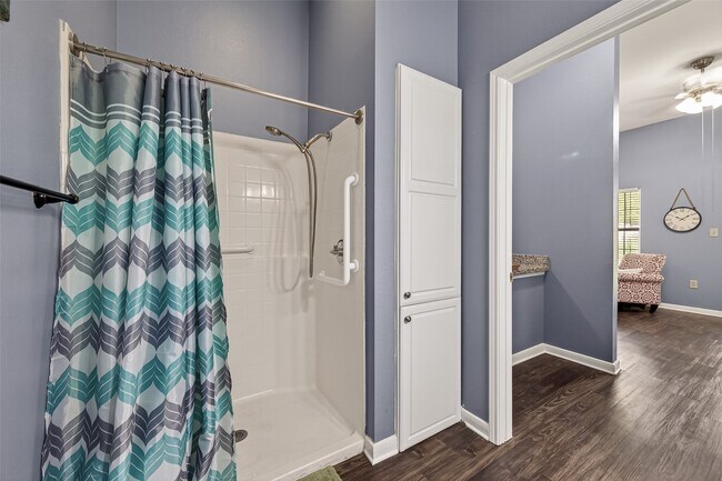 Photo - 929 Rockmead Dr Unidad 2207