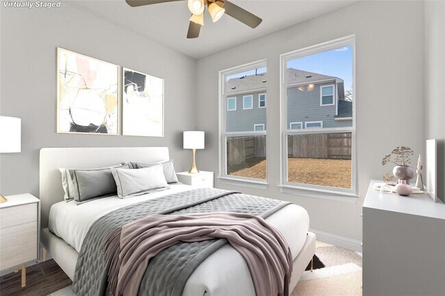 Photo - 205 Riverhill Cv