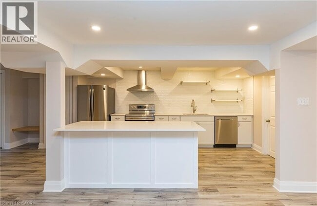 Photo - 255 York Rd