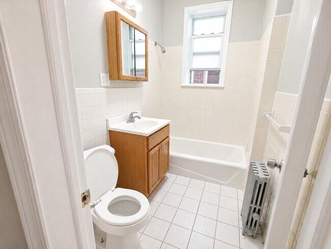 Photo - 383 Clifton Ave Unit R1