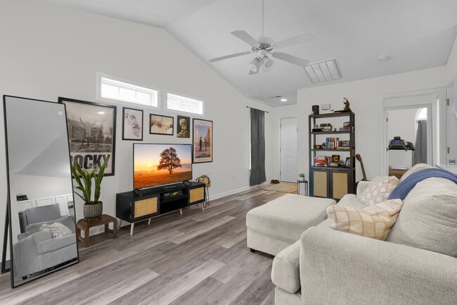 Photo - 3825 Elizabeth Ave