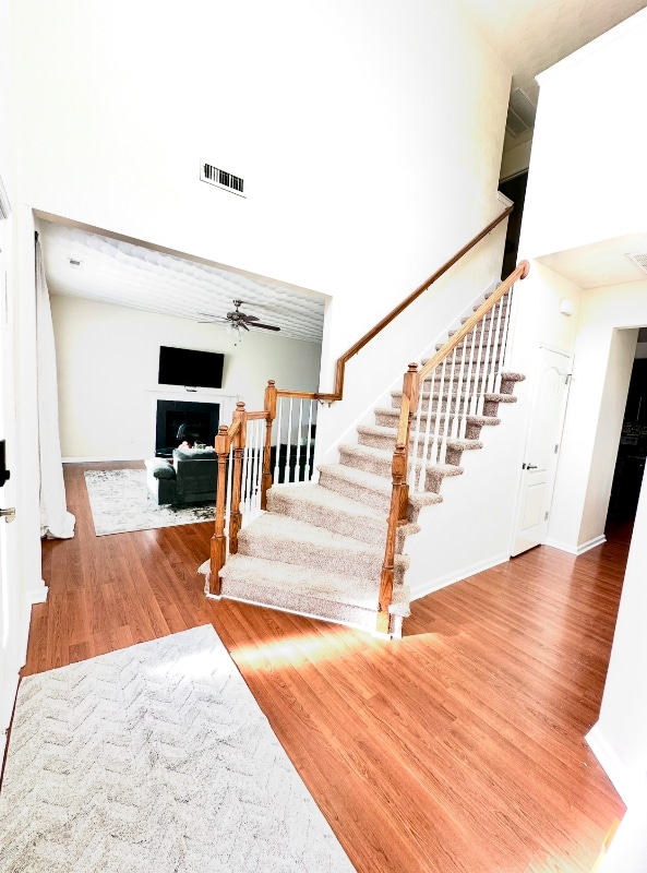 Photo - 1084 Johnstons Rd