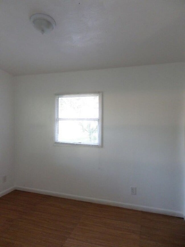 Photo - 1415 N Madison Ave Unit B