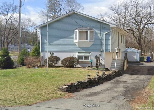 Building Photo - 225 Monhagen Ave Rental