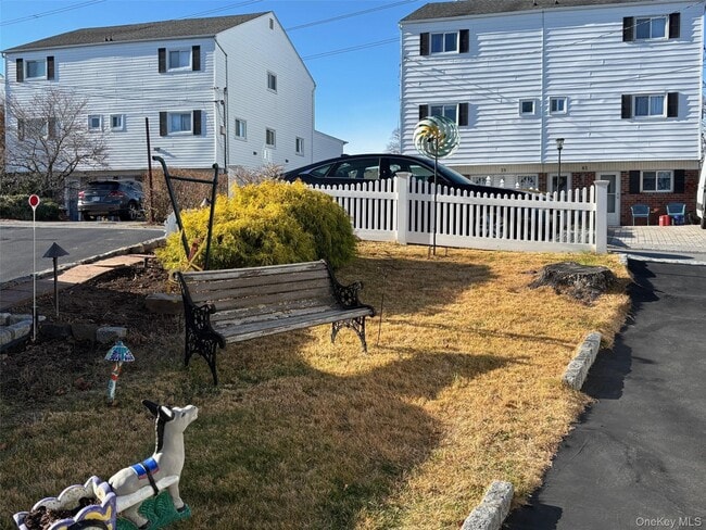 Photo - 62 Elissa Ln Unit 1