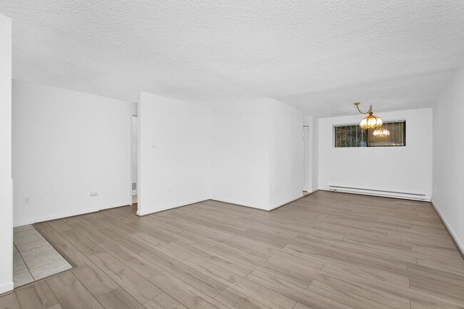 Photo - Privacy without the yard work - 3 Bedroom South Seattle Townhouse