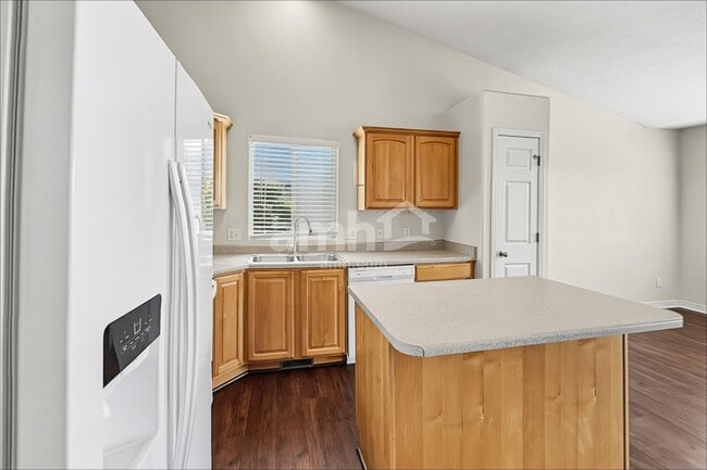 2530 Cimmaron Dr