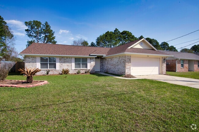 Building Photo - Available Now in East Navarre!!! Rental