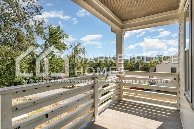 Photo - 161 Peach St