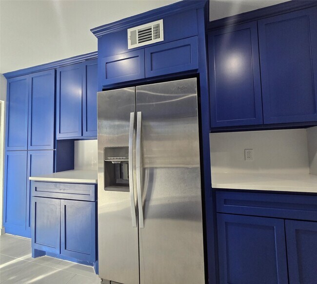 Photo - 1505 Woodhead St Unit 2