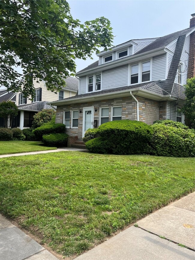 Photo - 192 Sherman St Townhome