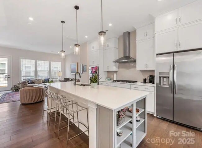 Photo - 5018 Harrowsmith Ln