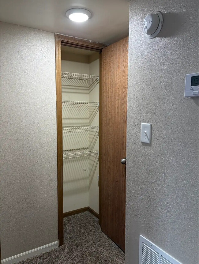 Glen Oak Apartments