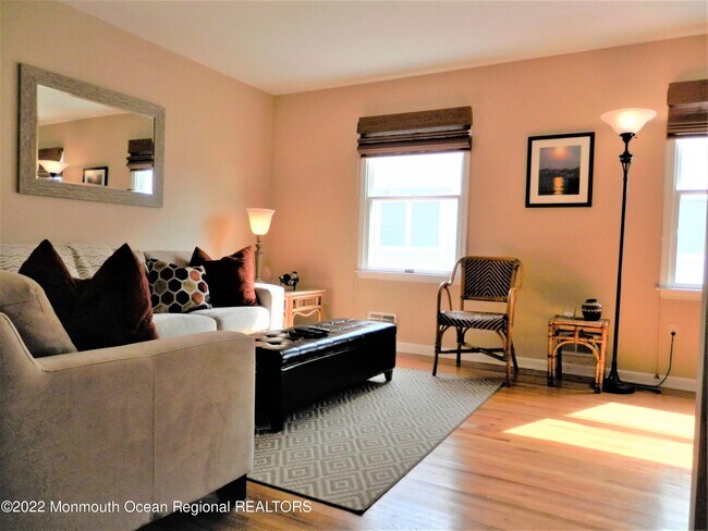 Photo - 1001 Central Ave