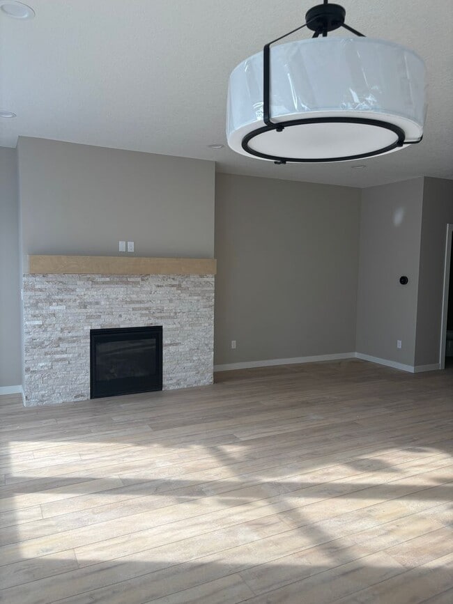 Building Photo - 3 Bedroom, 2.5 Bathroom New Build Coming Soon!