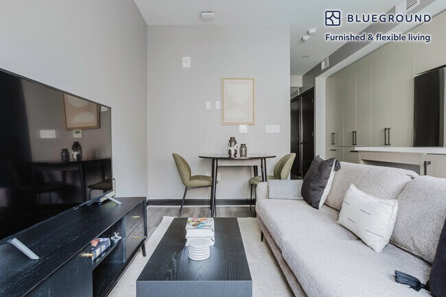 Photo - 1313 L St NW Unit FL3-ID938