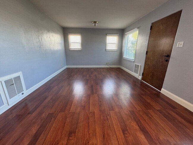 Photo - Darling 1 Bedroom