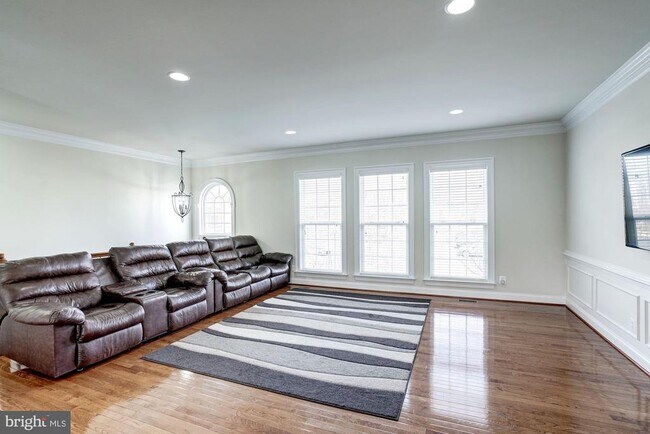 Photo - 42749 Wilmar Square