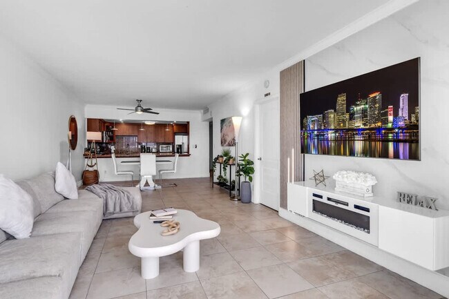 Photo - 19370 Collins Ave Unit ID1372352P