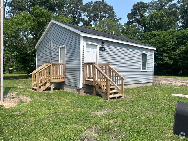 Building Photo - 731 Tallman Cir Unit 1 Rental