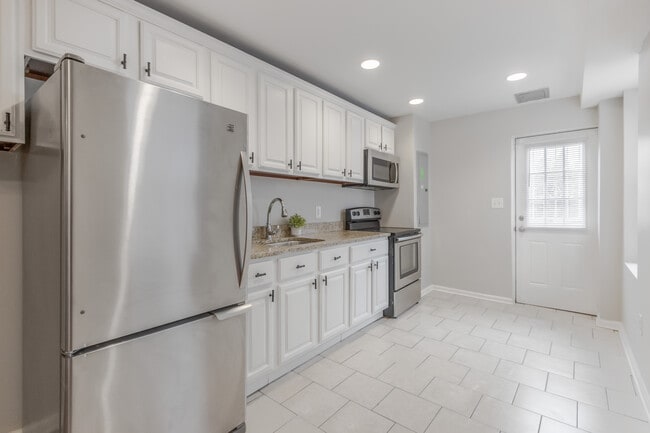 Photo - 1235 N Bond St