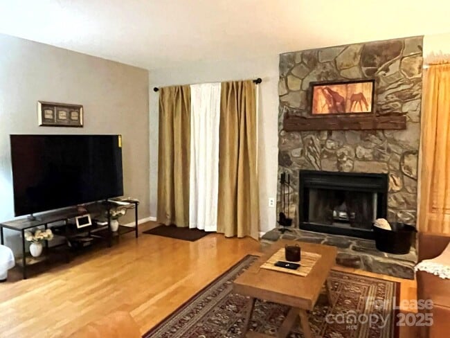 Photo - 8103 Circle Tree Ln