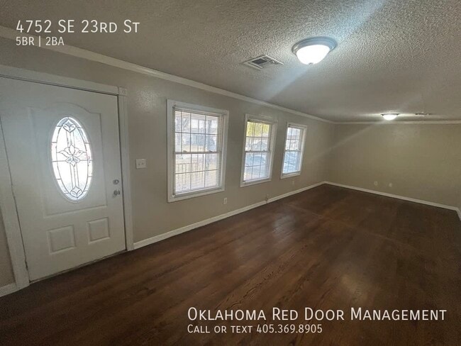 Photo - 4752 SE 23rd St Casa