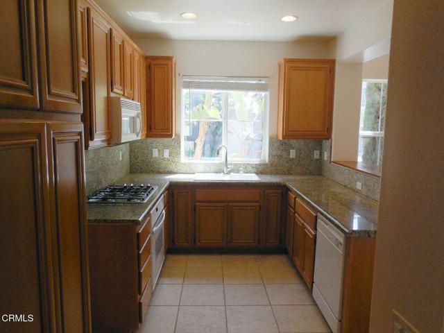Photo - 3355 Shadetree Way
