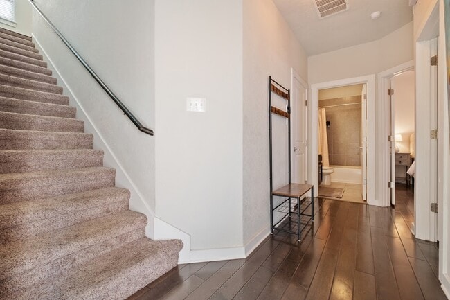 Photo - 2009 McCullough Ave