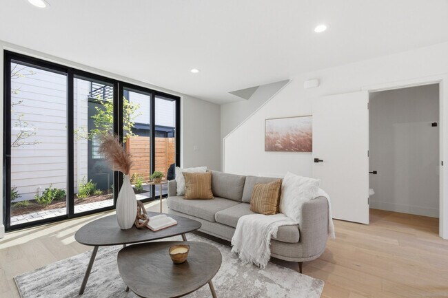 Photo - 324 NW 80th St Unidad SI ID1581112P