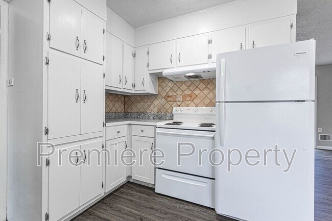 Photo - 7607 E 110th St