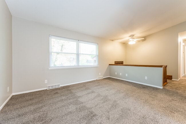 Photo - 18210 E 27th St S