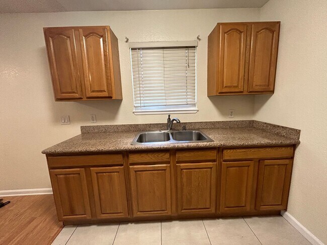 Photo - 3633 9th Ave