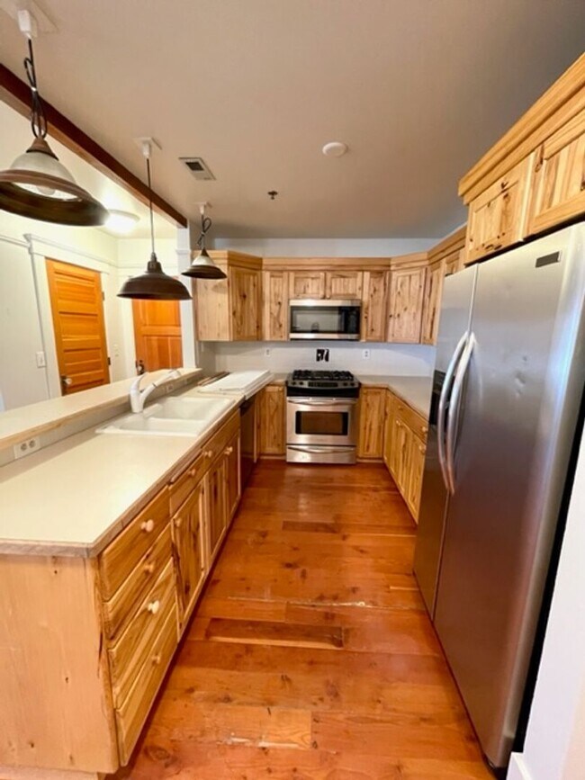 Photo - 1033 NW Bond St Unidad Ste 230