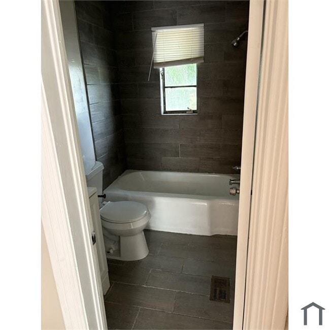 Building Photo - 5731 Court M Unit 5727