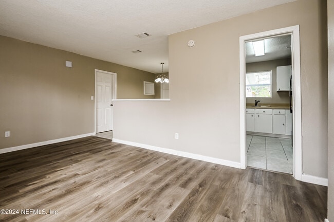 Photo - 2536 Emily Ln