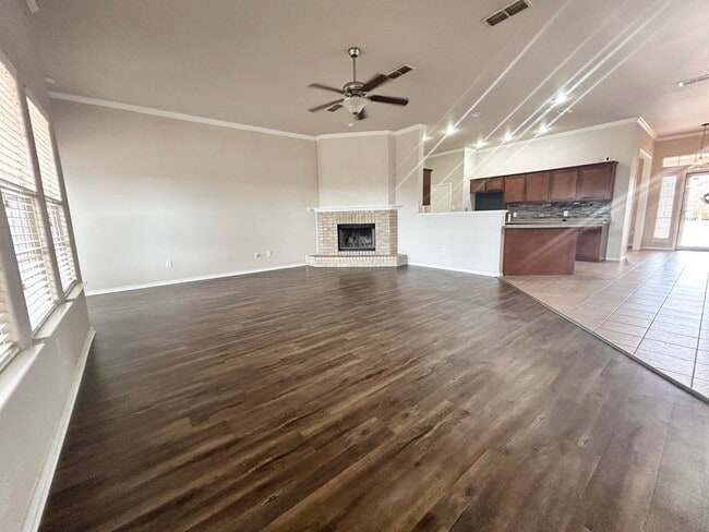 Photo - 10601 Clinton Ave