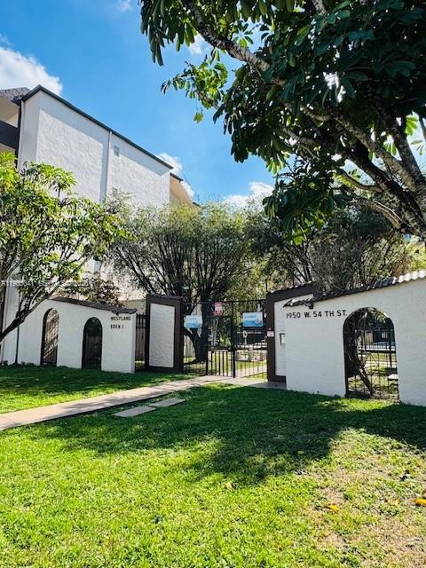 Photo - 1950 W 54th St Unit 302